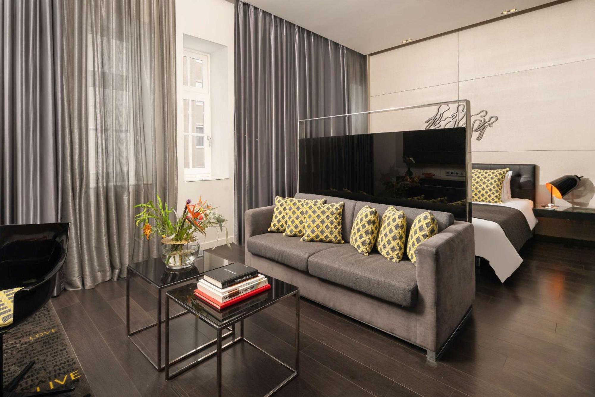 Khách sạn Art'otel Amsterdam, Powered By Radisson