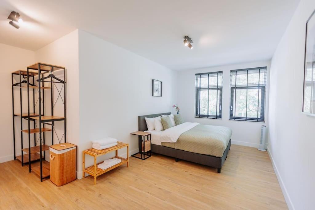 Brand New Luxurious 6 Bedroom In Biệt thự