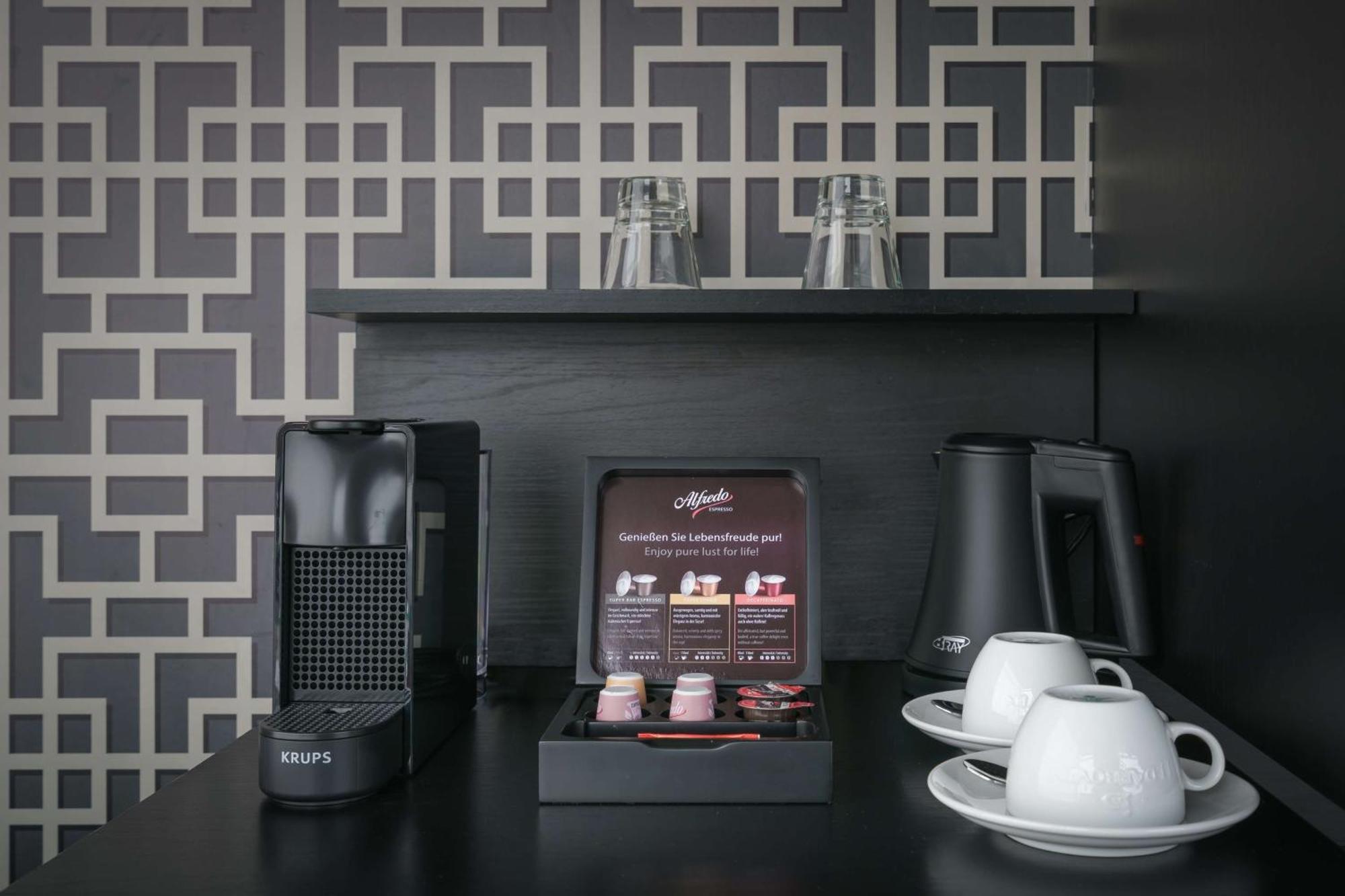 Khách sạn Doubletree By Hilton - Ndsm Wharf 4*