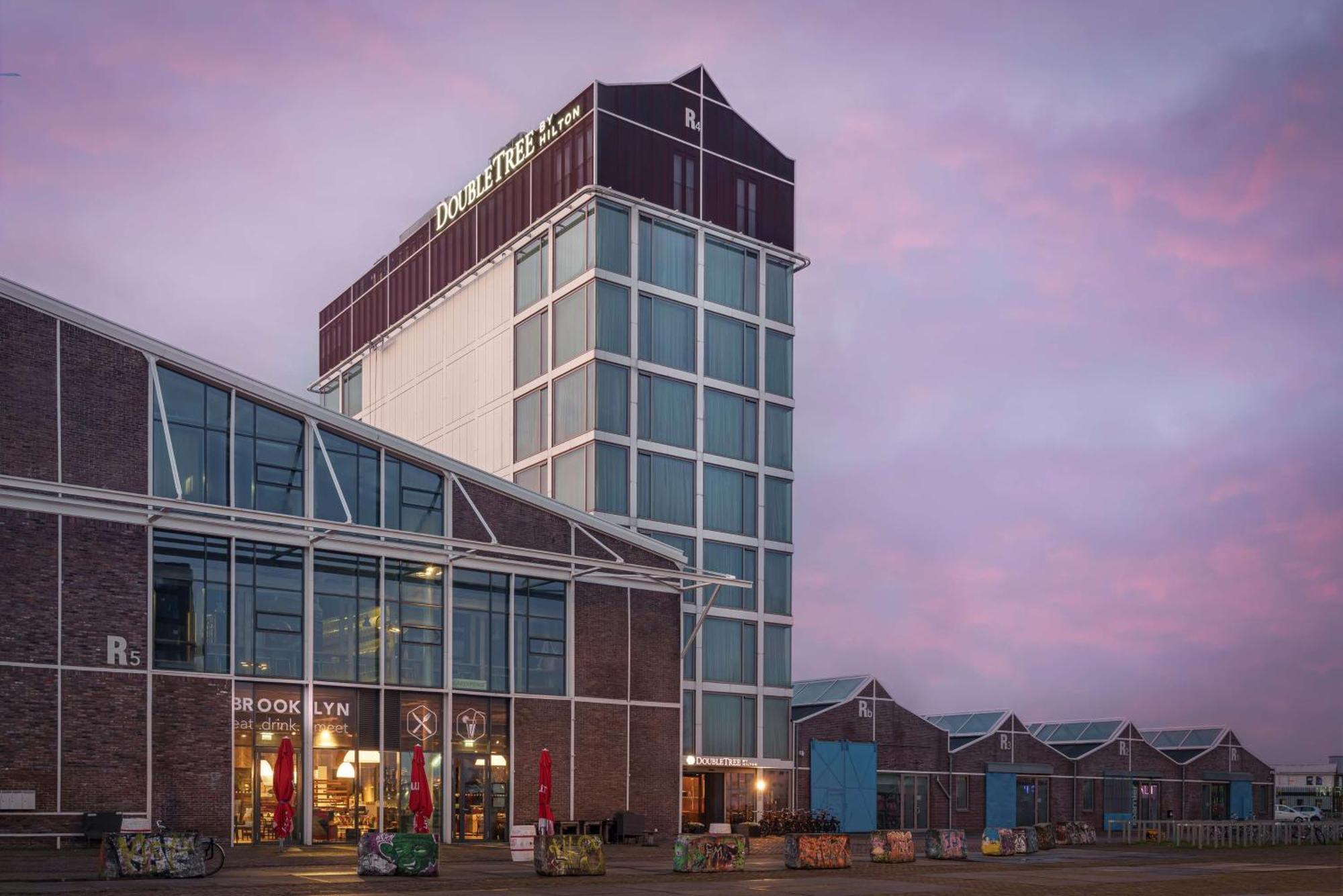 Doubletree By Hilton - Ndsm Wharf 4*
