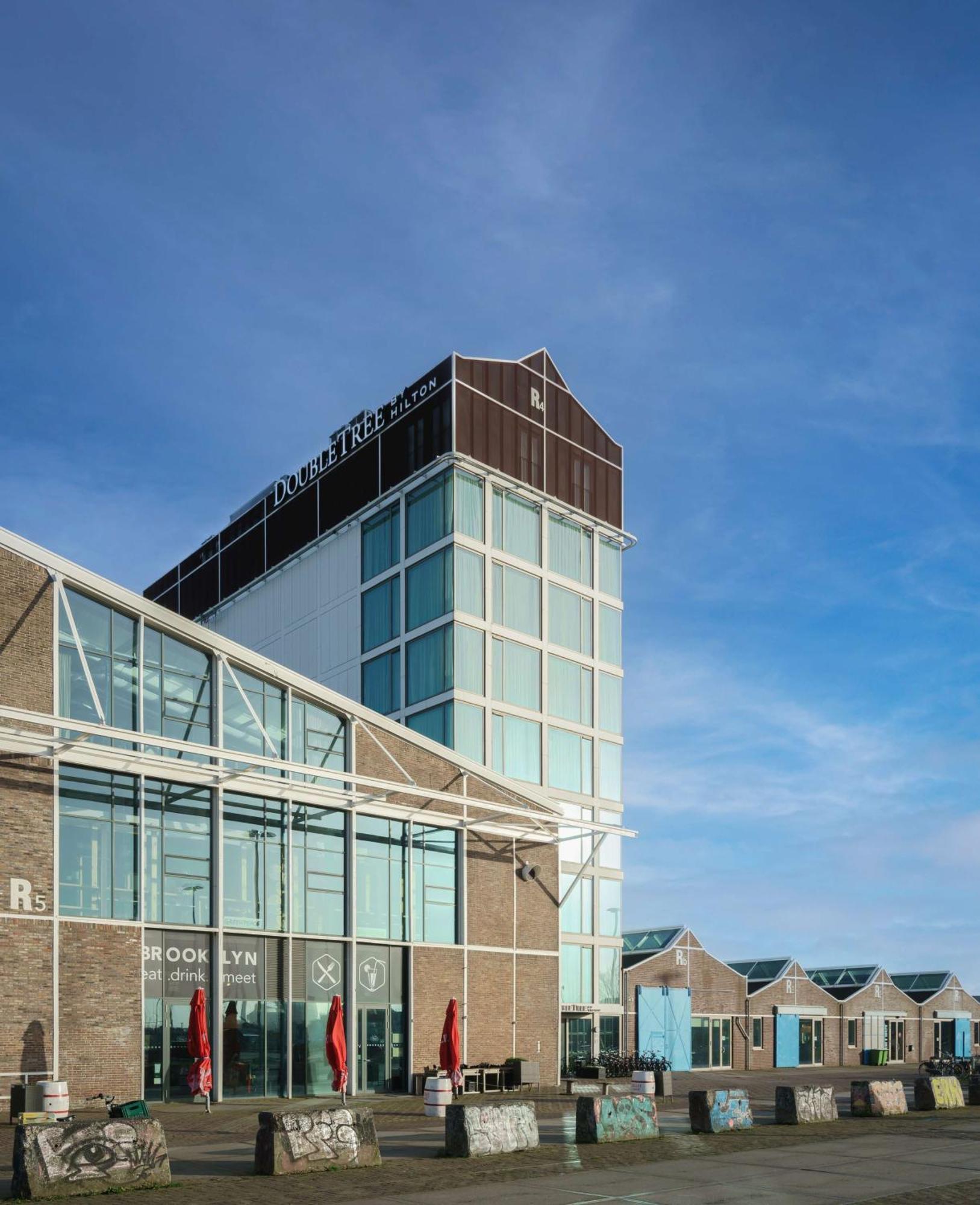 Khách sạn Doubletree By Hilton - Ndsm Wharf