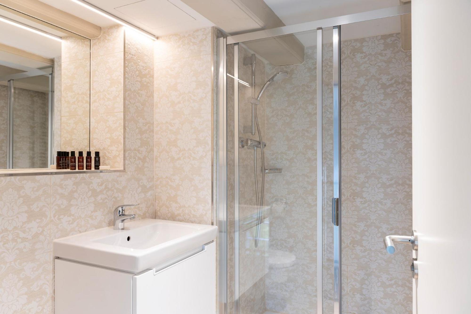 Khách sạn hẻo lánh Wittenberg By Cove Amsterdam