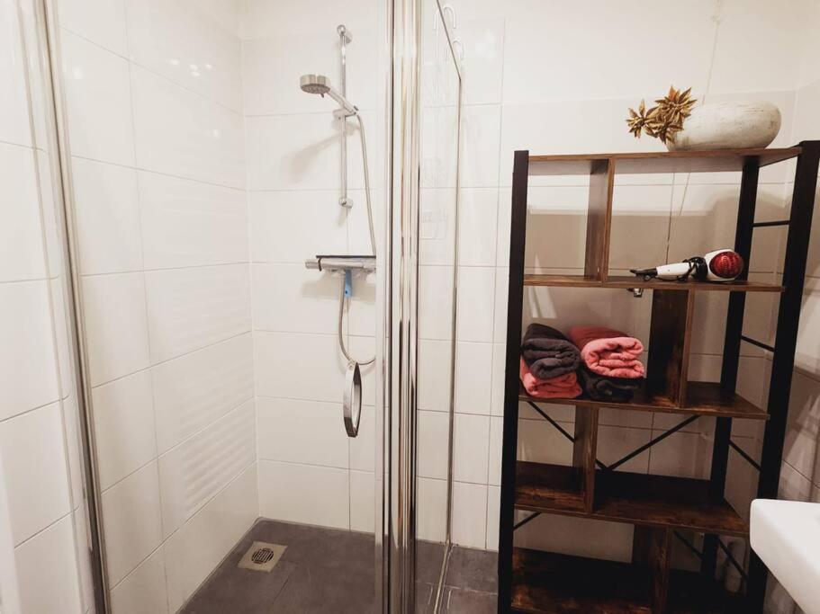 Spacious Apartment, Canal Area, Center Apartamento