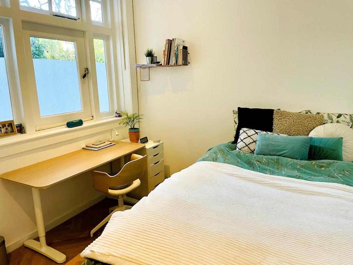 Spacious Familyhouse With Garden In Zuid * Amsterdam