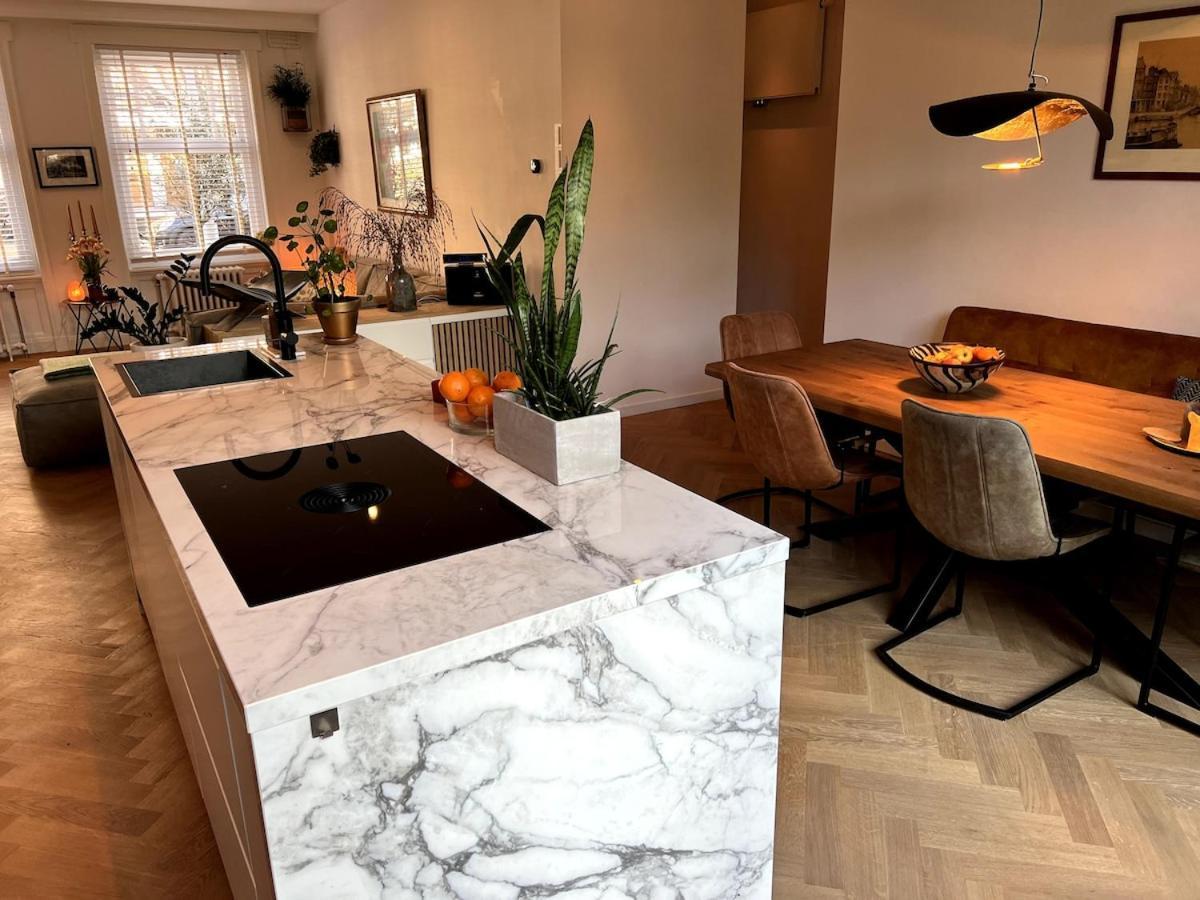 Appartement Spacious Familyhouse With Garden In Zuid *