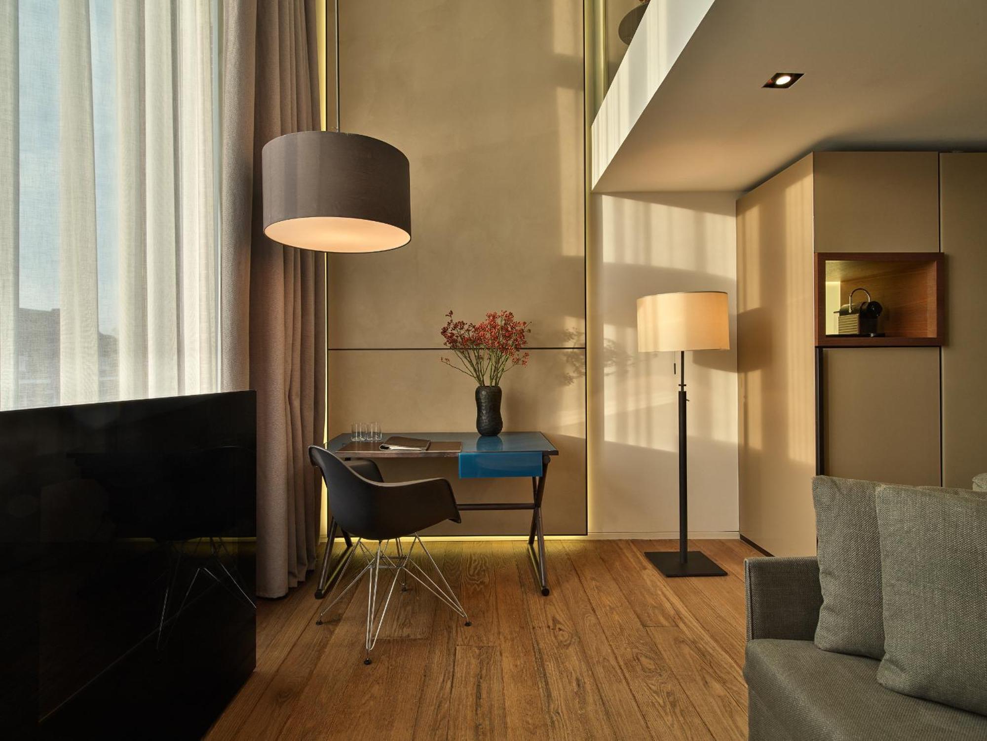 Khách sạn Conservatorium 5*