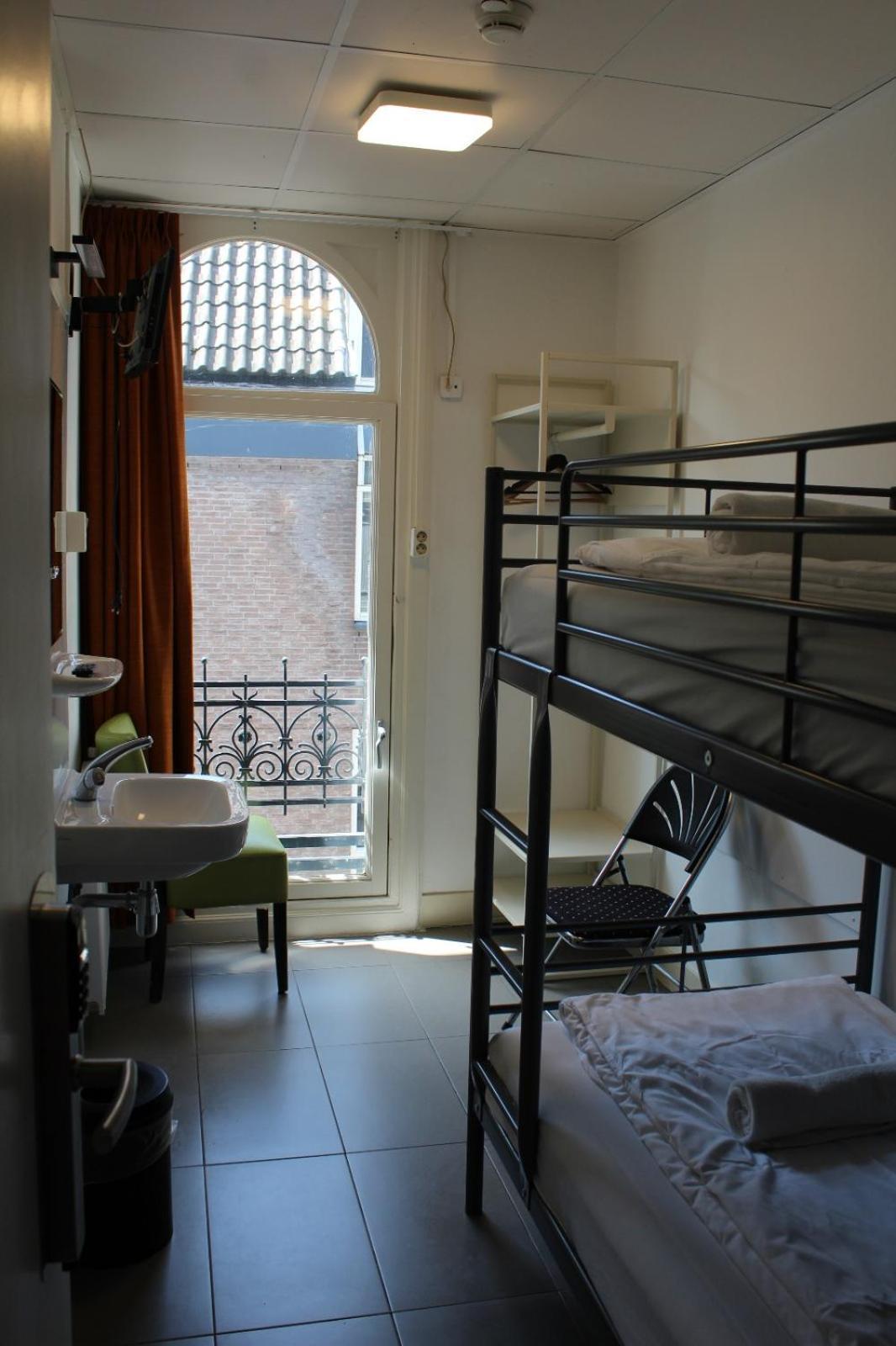 Cs Khách sạn Amsterdam
