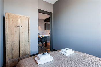 Khách sạn City Park Suites