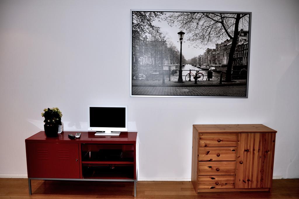 Căn hộ Red Light Studio