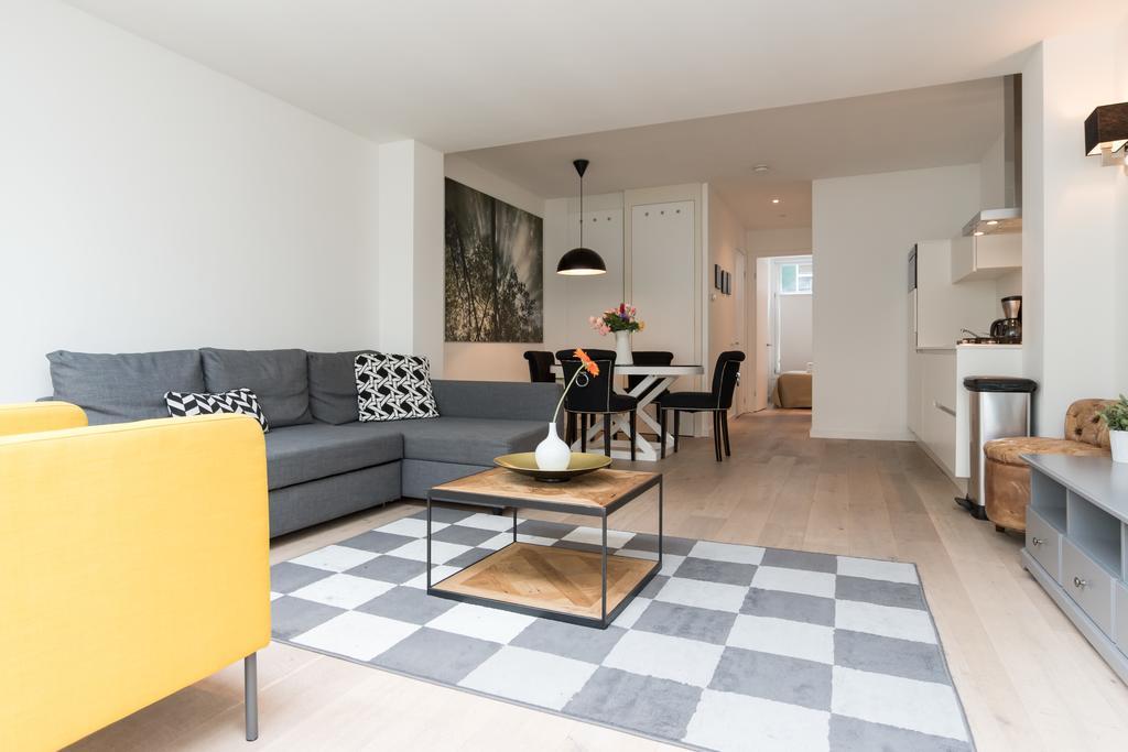Ruby Van Gogh Apartment *