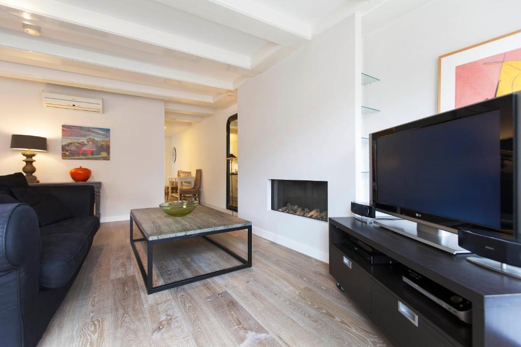 Căn hộ Canal View Apartments Lex