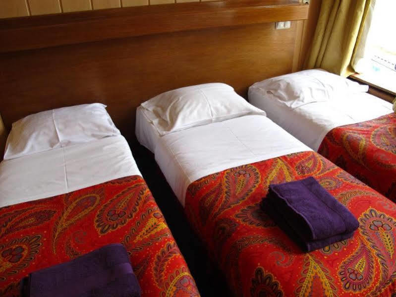 Khách sạn Di-ann Centre 2*