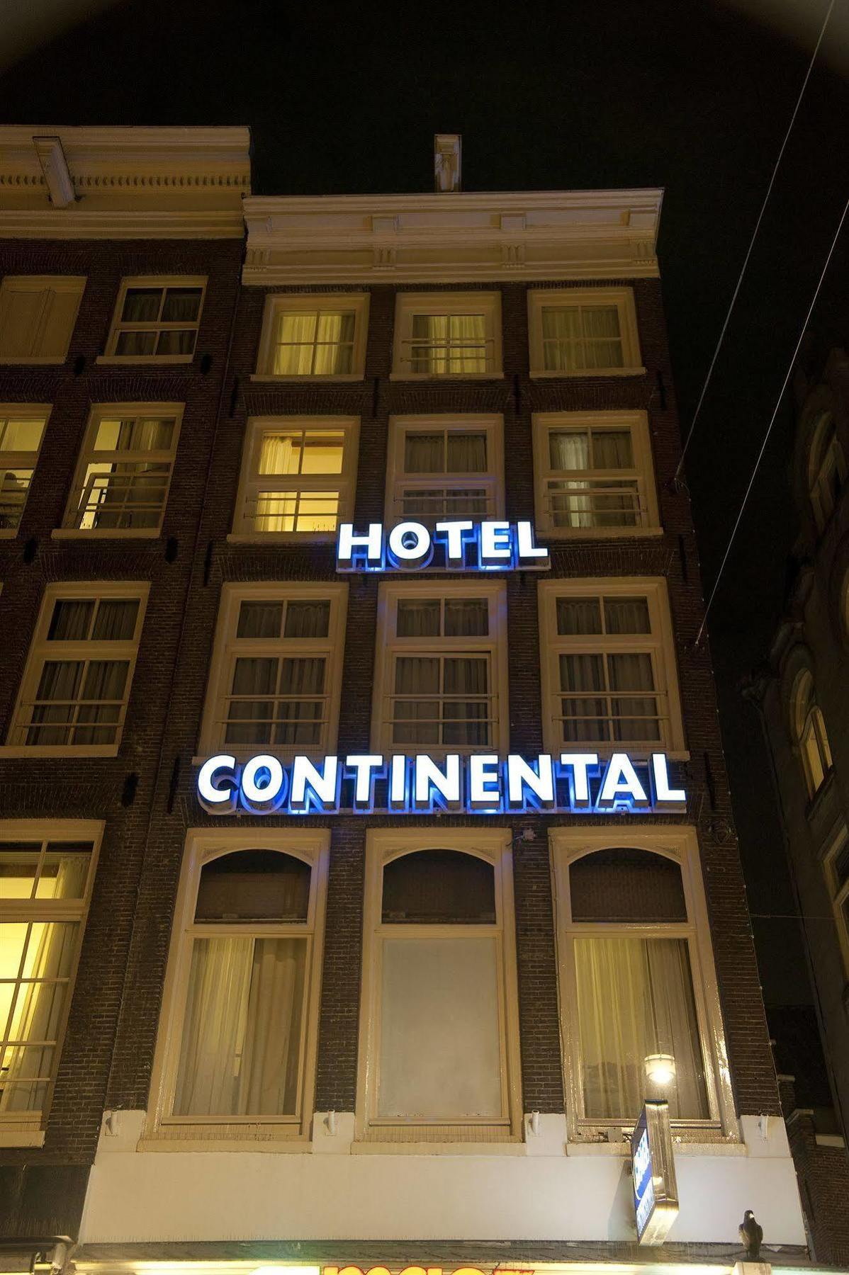 Continental Khách sạn *