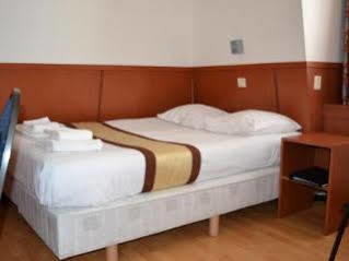 Khách sạn Continental