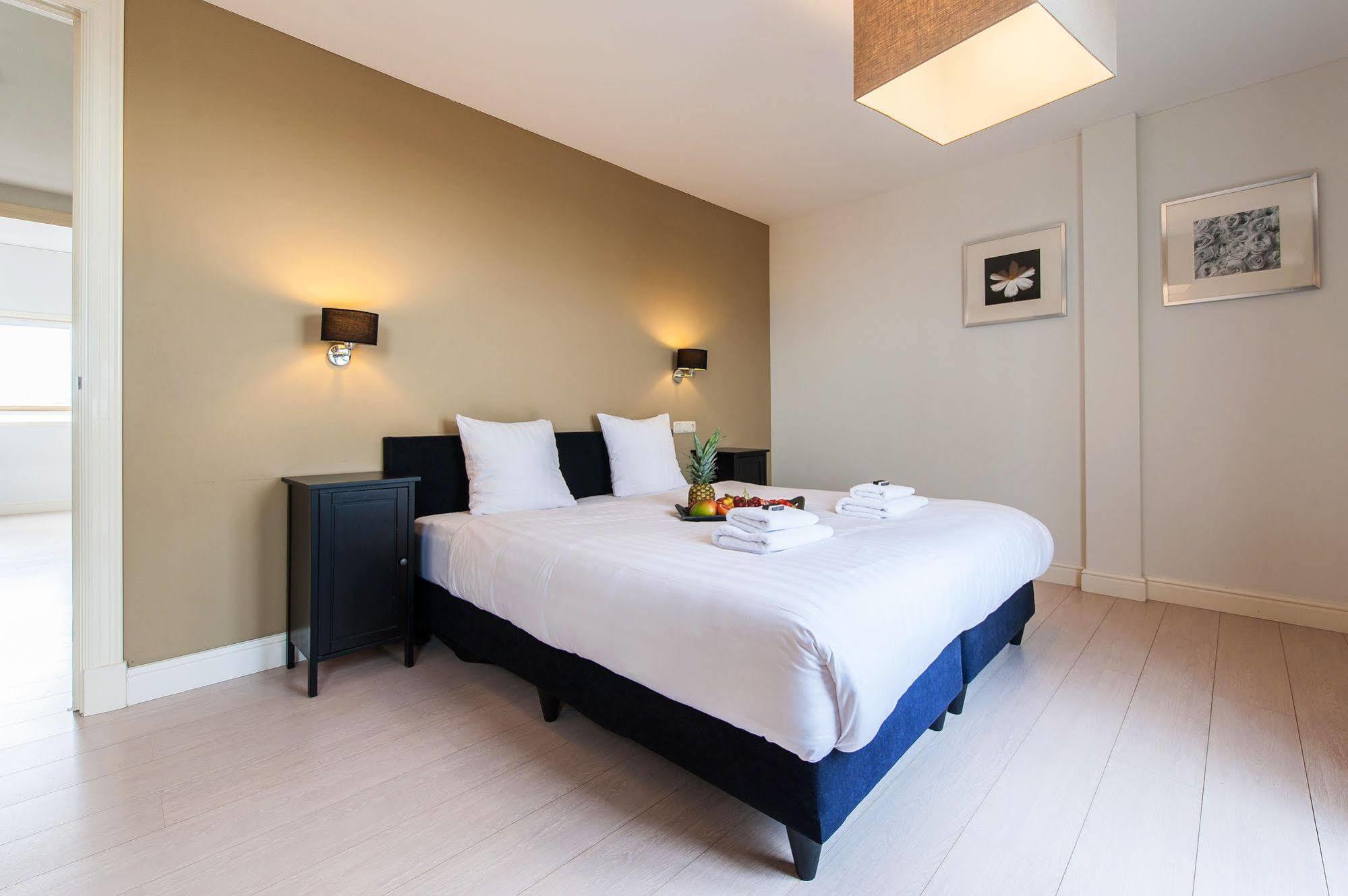 Short Group Dapper Market Serviced Apartment *