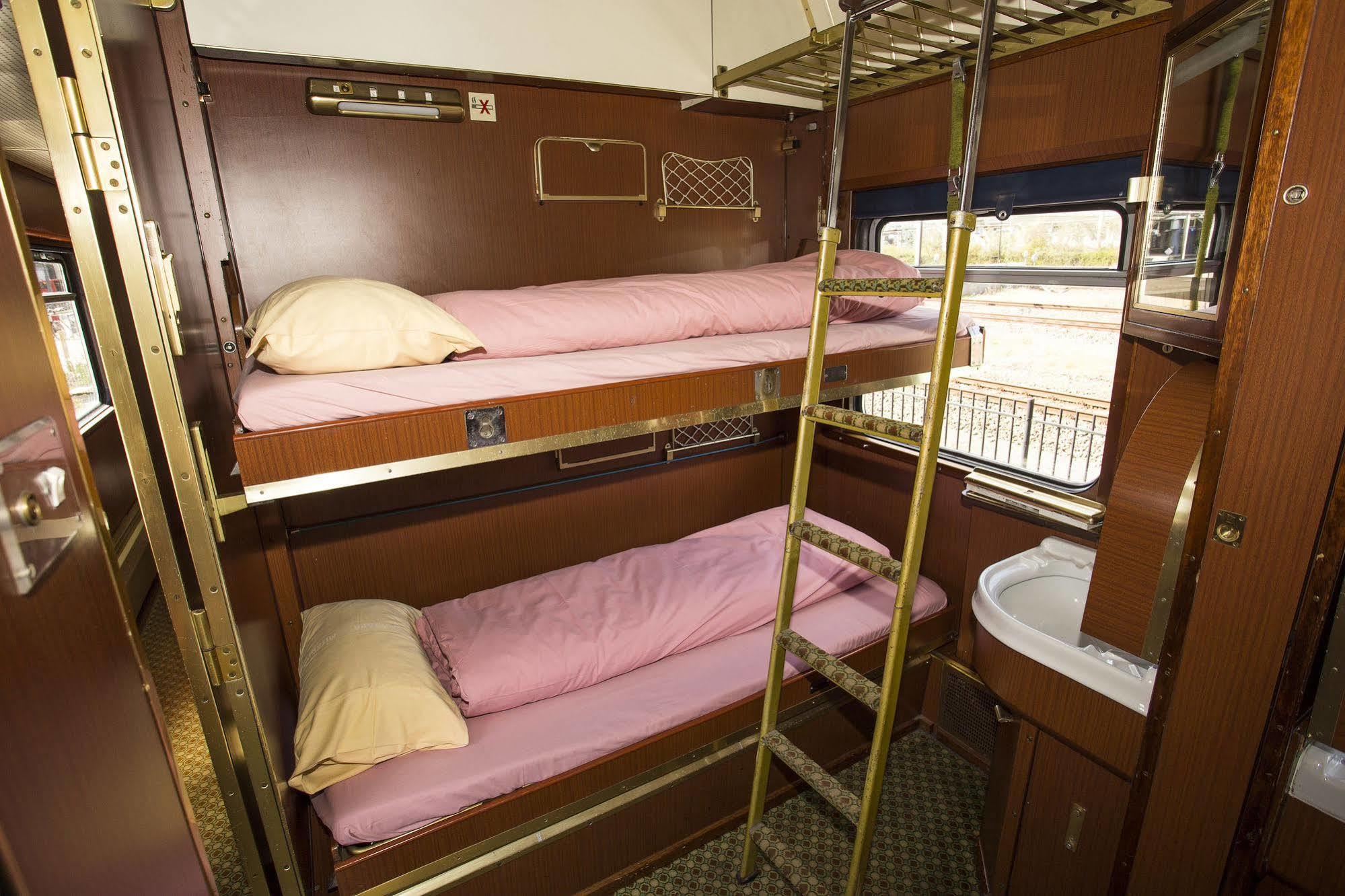 Nhà trọ Train Amsterdam