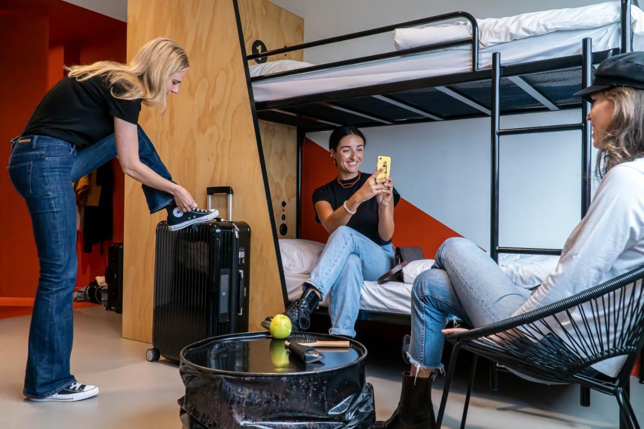 Via Amsterdam Hostel