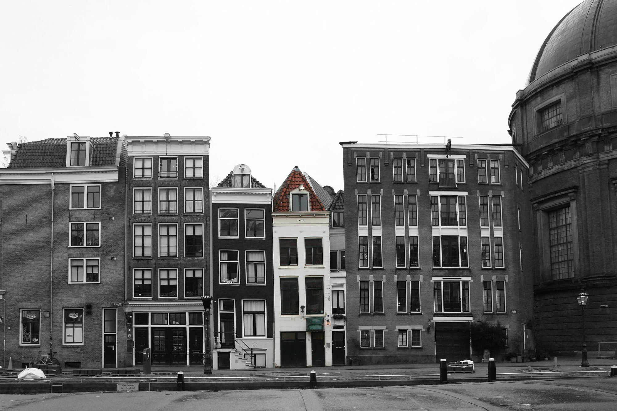 Canal View Hotel 2*