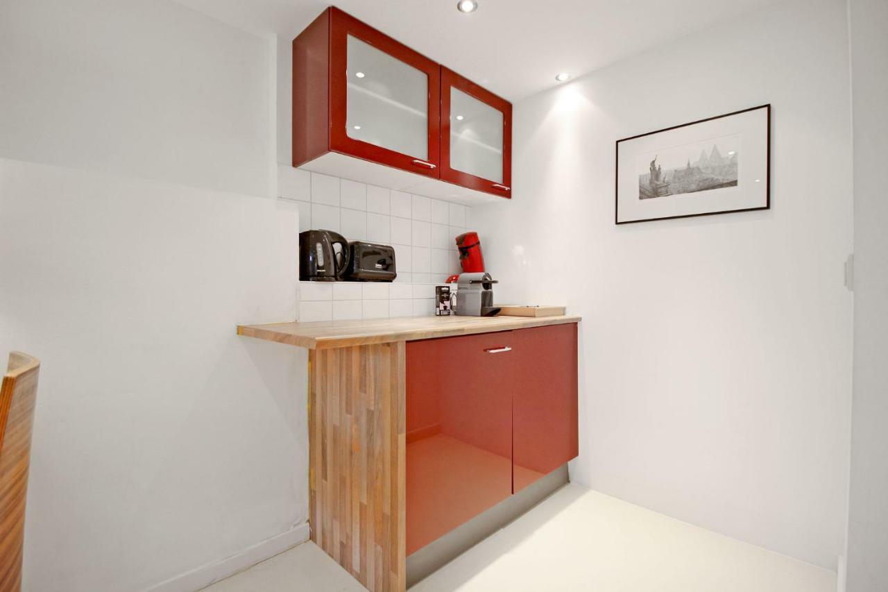 Romantic Jordaan Canalsuite Near Anne Frank House Couette-café 2*